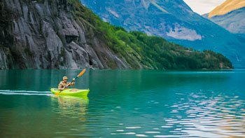 men-in-a-kayak-on-glacial-lake-in-the-norway-2026-01-08-22-52-24-utc