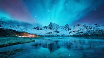 northern-lights-snowy-mountains-reflection-in-wa-2026-03-16-04-29-34-utc